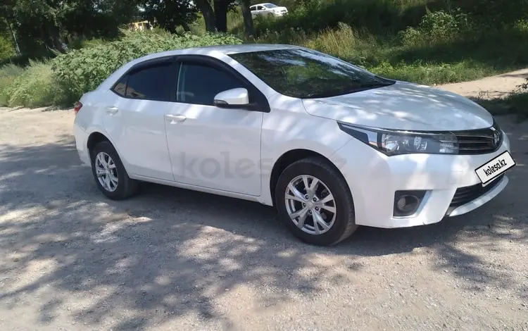 Toyota Corolla 2013 года за 7 800 000 тг. в Семей