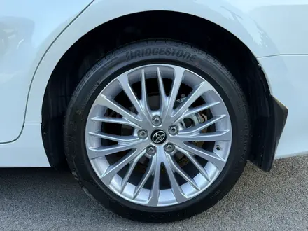 Toyota Camry 2019 года за 20 000 000 тг. в Шымкент – фото 11