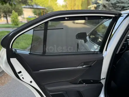 Toyota Camry 2019 года за 20 000 000 тг. в Шымкент – фото 21