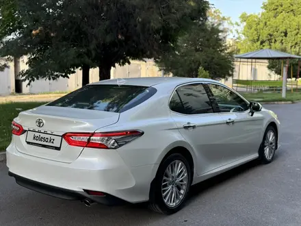 Toyota Camry 2019 года за 20 000 000 тг. в Шымкент – фото 6