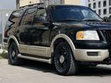 Ford Expedition 2005 года за 7 500 000 тг. в Астана – фото 2