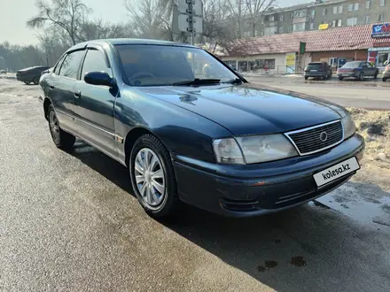 Toyota Avalon 1996 года за 2 500 000 тг. в Алматы
