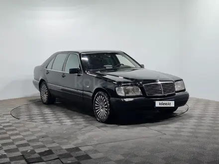 Mercedes-Benz S 320 1998 года за 2 180 000 тг. в Алматы – фото 3