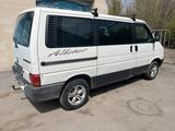 Volkswagen Multivan 1995 года за 4 000 000 тг. в Караганда – фото 4