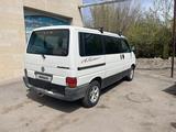 Volkswagen Multivan 1995 года за 4 000 000 тг. в Караганда – фото 5