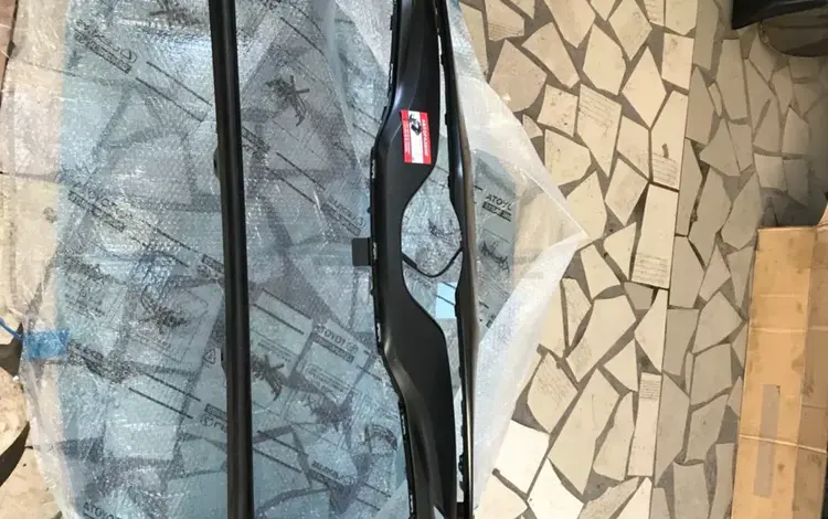 Бампер camry 70 в оригинале новый в Караганде за 115 000 тг. в Караганда
