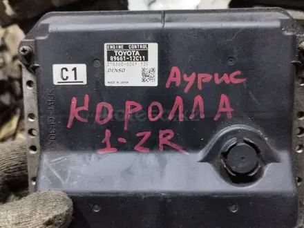 Блок управления двигателем 1zr за 5 000 тг. в Алматы