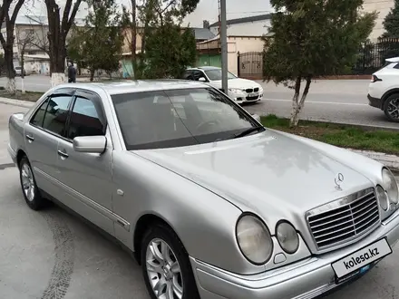 Mercedes-Benz E 320 1998 года за 3 999 999 тг. в Шымкент