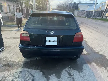 Volkswagen Golf 1998 года за 2 100 000 тг. в Алматы – фото 2