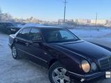 Mercedes-Benz E 320 1996 года за 2 100 000 тг. в Астана – фото 3