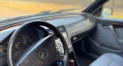 Mercedes-Benz C 280 1994 года за 1 400 000 тг. в Алматы – фото 2