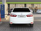 Toyota Camry 2015 годаүшін11 200 000 тг. в Шымкент – фото 4