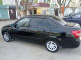 ВАЗ (Lada) Granta 2190 2014 года за 2 500 000 тг. в Атырау – фото 2