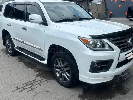 Lexus LX 570 2013 года за 27 000 000 тг. в Алматы – фото 2