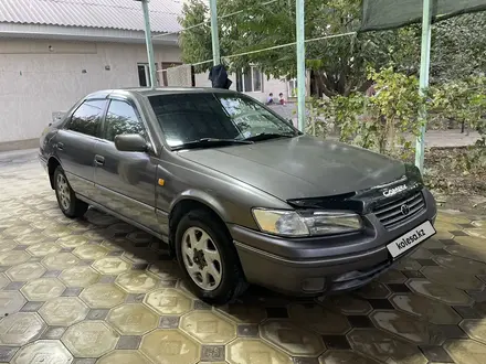 Toyota Camry 1997 года за 3 000 000 тг. в Шымкент – фото 3