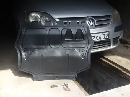Защита двигателя для Volkswagen Golf 5 за 20 000 тг. в Алматы – фото 4