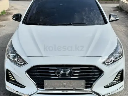 Hyundai Sonata 2018 года за 9 700 000 тг. в Шымкент – фото 2