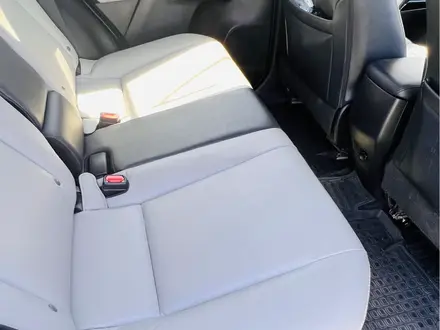 Toyota RAV4 2016 года за 7 350 000 тг. в Актобе – фото 6