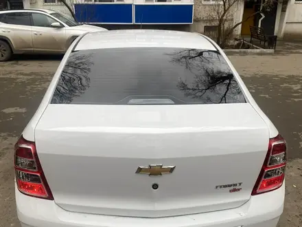 Chevrolet Cobalt 2022 года за 6 800 000 тг. в Уральск – фото 2