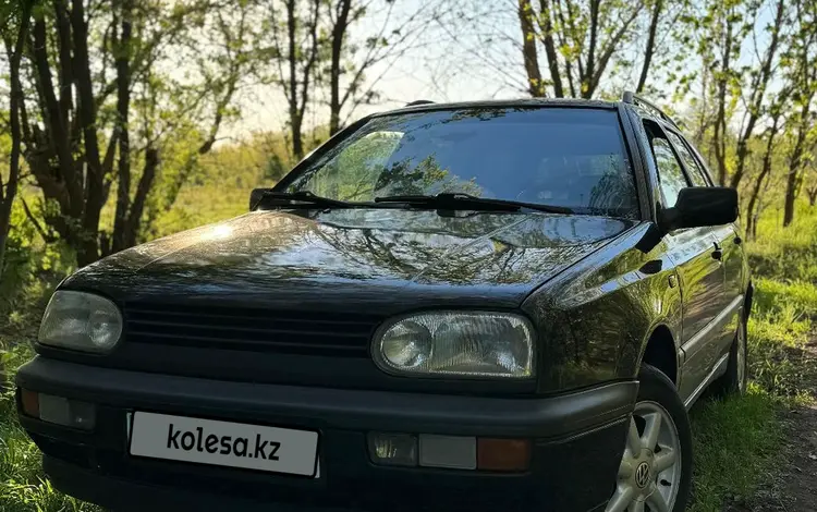 Volkswagen Golf 1997 года за 2 200 000 тг. в Уральск