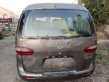 Hyundai Starex 1998 года за 1 100 000 тг. в Атырау – фото 2
