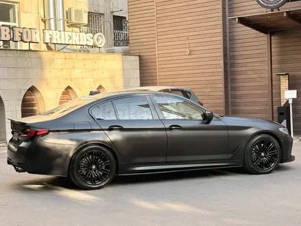 BMW 530 2017 года за 17 500 000 тг. в Алматы – фото 12