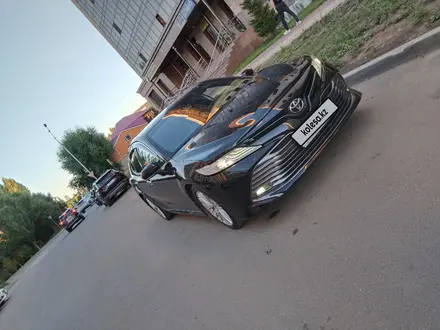 Toyota Camry 2018 года за 14 200 000 тг. в Астана – фото 5