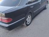 Mercedes-Benz E 320 1996 года за 3 000 000 тг. в Тараз – фото 3