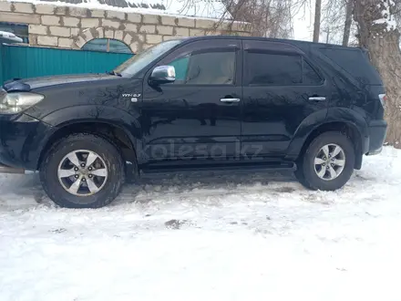 Toyota Fortuner 2006 года за 9 000 000 тг. в Актобе – фото 5