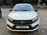 ВАЗ (Lada) Granta 2190 2022 годаүшін4 400 000 тг. в Семей