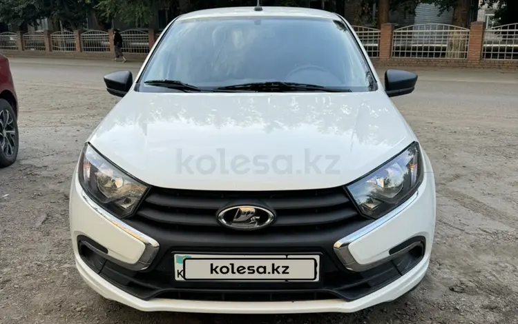 ВАЗ (Lada) Granta 2190 2022 годаүшін4 400 000 тг. в Семей