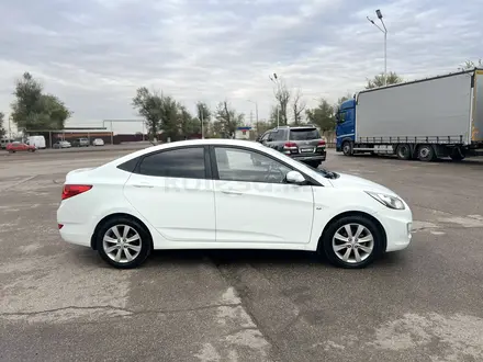 Hyundai Accent 2013 года за 5 300 000 тг. в Алматы – фото 2