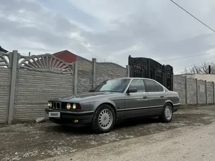 BMW 520 1993 года за 800 000 тг. в Жанатас