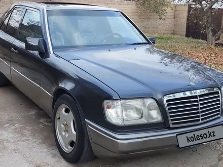 Mercedes-Benz E 280 1993 года за 2 700 000 тг. в Шымкент – фото 2