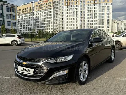 Chevrolet Malibu 2020 года за 9 100 000 тг. в Астана