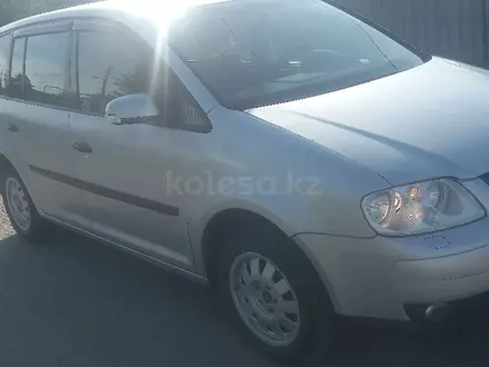 Volkswagen Touran 2003 года за 4 000 000 тг. в Караганда – фото 3