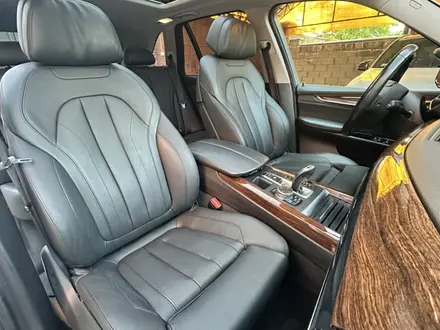 BMW X5 2015 года за 15 000 000 тг. в Алматы – фото 13