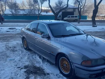 BMW 523 1996 года за 1 750 000 тг. в Астана