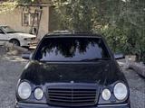 Mercedes-Benz E 320 1996 года за 2 000 000 тг. в Семей