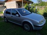 Volkswagen Golf 2003 годаүшін2 900 000 тг. в Алматы