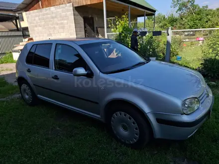 Volkswagen Golf 2003 года за 2 900 000 тг. в Алматы