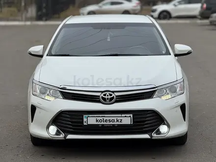 Toyota Camry 2015 года за 10 800 000 тг. в Павлодар – фото 3