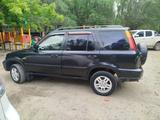Honda CR-V 1998 года за 2 800 000 тг. в Актобе – фото 2