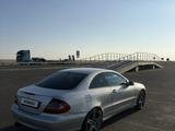 Mercedes-Benz CLK 200 2004 года за 3 800 000 тг. в Астана – фото 3