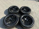 Оригинальный на G63 amg комплект дисков с резиной. за 1 450 000 тг. в Алматы