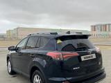 Toyota RAV4 2017 года за 12 500 000 тг. в Актау – фото 3