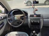 Skoda Fabia 2002 года за 2 800 000 тг. в Шымкент – фото 5