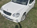 Mercedes-Benz C 240 2004 года за 3 900 000 тг. в Усть-Каменогорск – фото 2