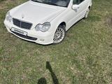 Mercedes-Benz C 240 2004 года за 3 900 000 тг. в Усть-Каменогорск – фото 3