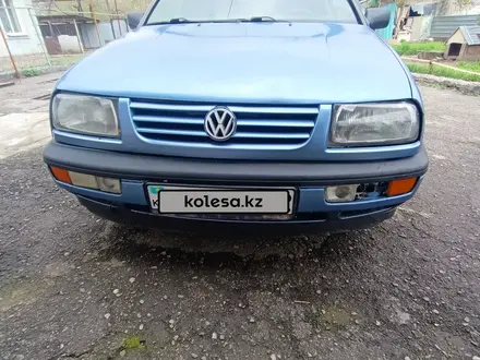 Volkswagen Vento 1994 года за 1 150 000 тг. в Талгар – фото 2